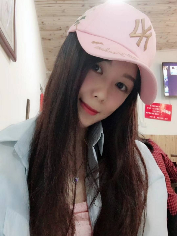 丹丹的第三张照片--德化征婚网