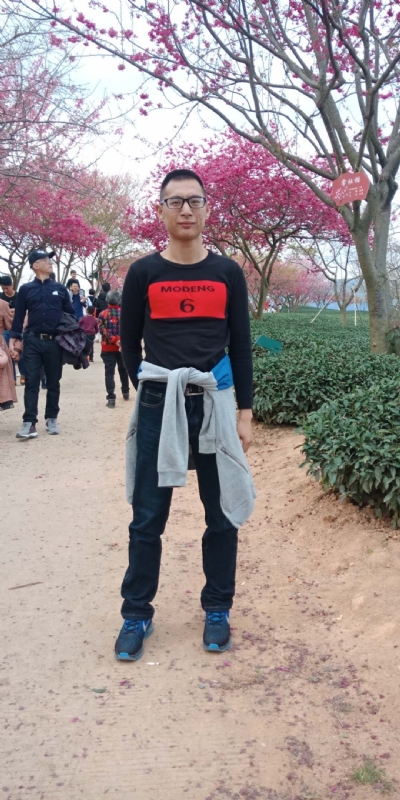 小梁的第一张照片--德化征婚网