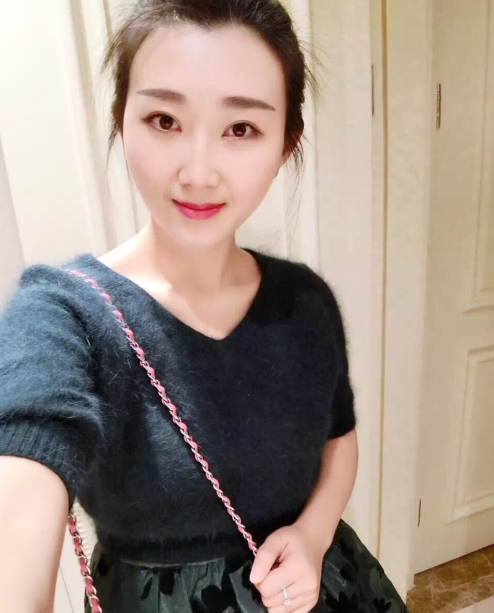 小妮的第三张照片--德化征婚网