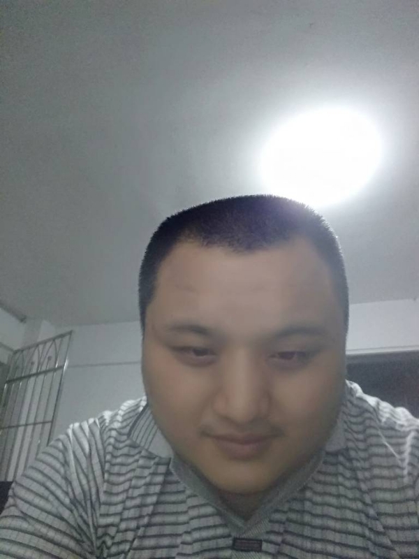 我在机场等艘船的第一张照片--德化征婚网