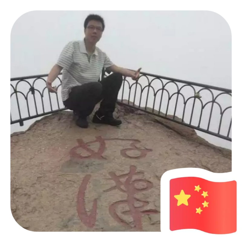 一只小虎牙的第一张照片--德化征婚网