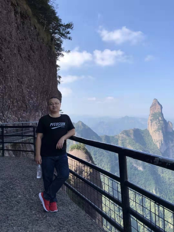 不杵于物的第一张照片--德化征婚网
