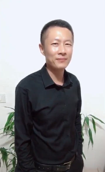 地huhi的第一张照片--德化征婚网