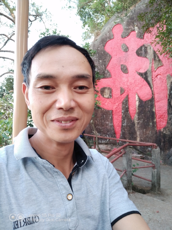 向往彩虹的第二张照片--德化征婚网