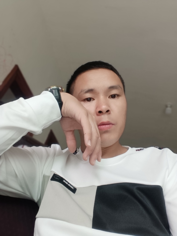 冷漠的第一张照片--德化征婚网