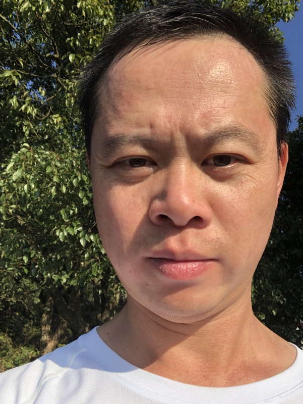 猩猩巨呃的第四张照片--德化征婚网