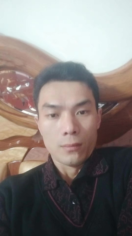 错把真心喂了狗的第四张照片--德化征婚网