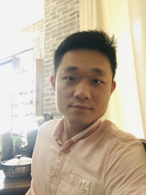 落落大方的第二张照片--德化征婚网