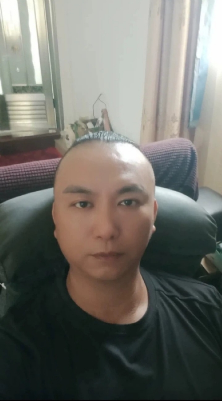 施逸森的第一张照片--德化征婚网