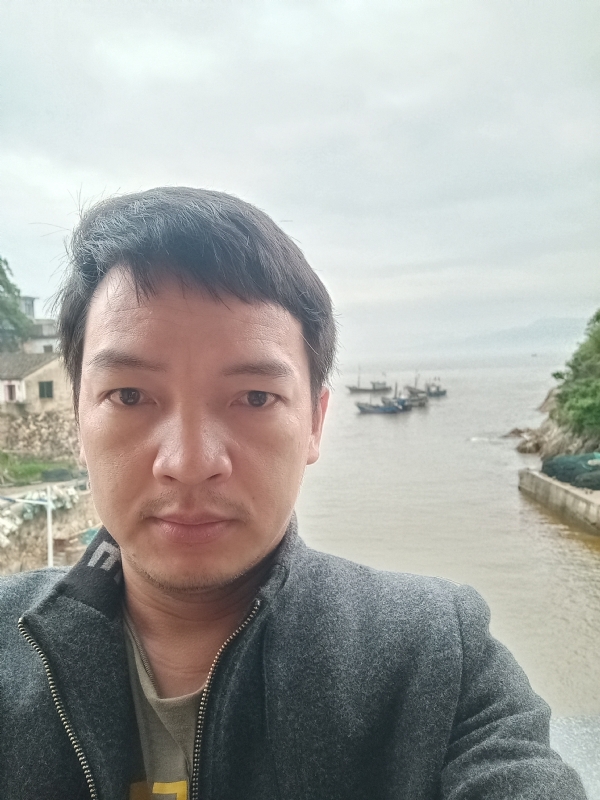 啊亮的第一张照片--德化征婚网