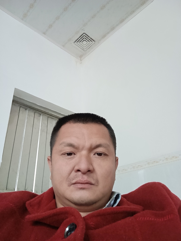兰成龙的第一张照片--德化征婚网