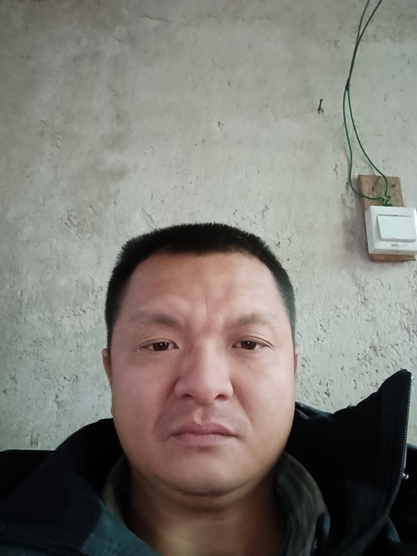 兰成龙的第三张照片--德化征婚网