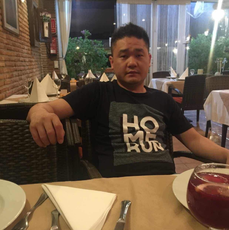 海外游子的第三张照片--德化征婚网